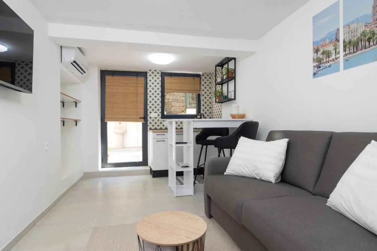 Studio Tina In Centar With Parking Split Buitenkant foto