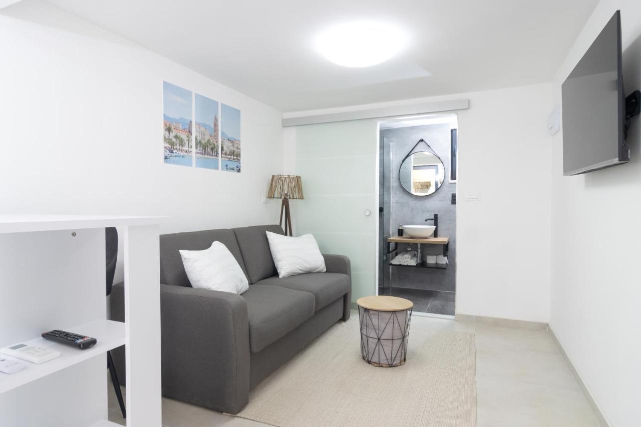 Studio Tina In Centar With Parking Split Buitenkant foto